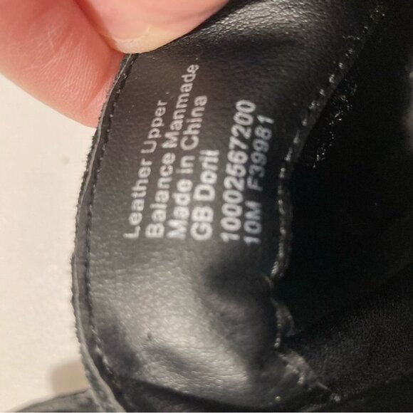 GIANI  BERNINI Sz 10 Suede Stacked Heel Zipper Closure Buckles Memory Foam Sz 10 - Picture 12 of 13